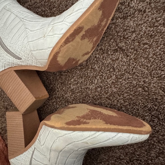 Grey boot - Picture 4 of 4